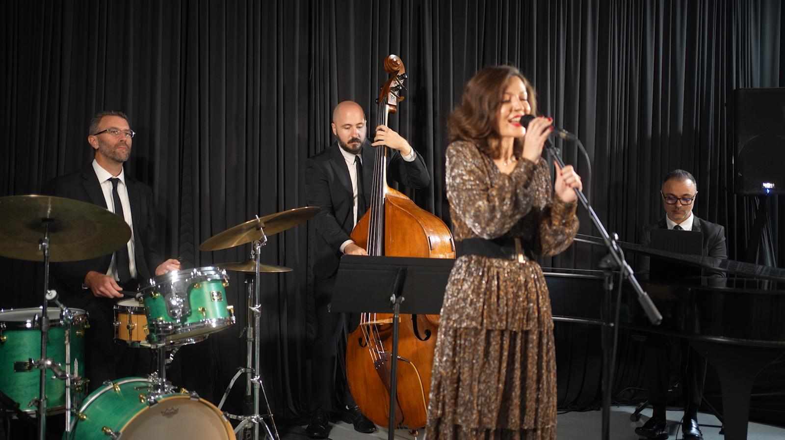 Cocktail hour jazz