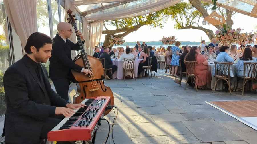 Lowndes jazz duo