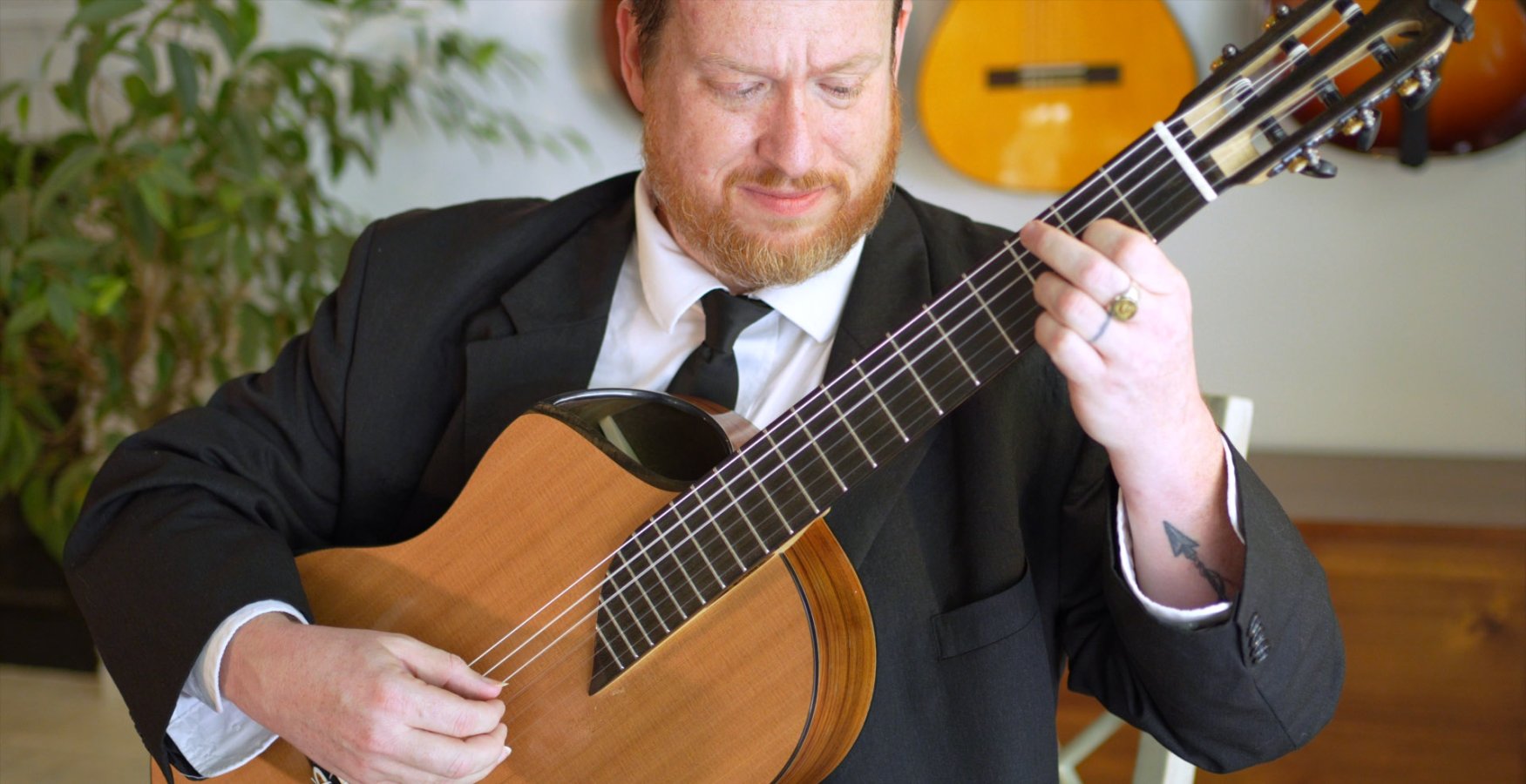Brett Floyd | Classical Guitar