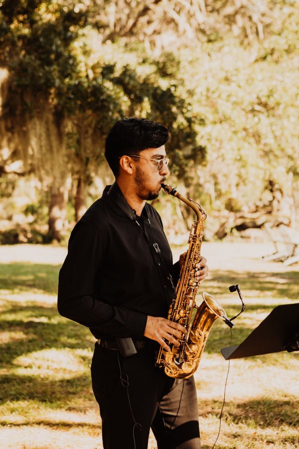 Jorge solo saxophone