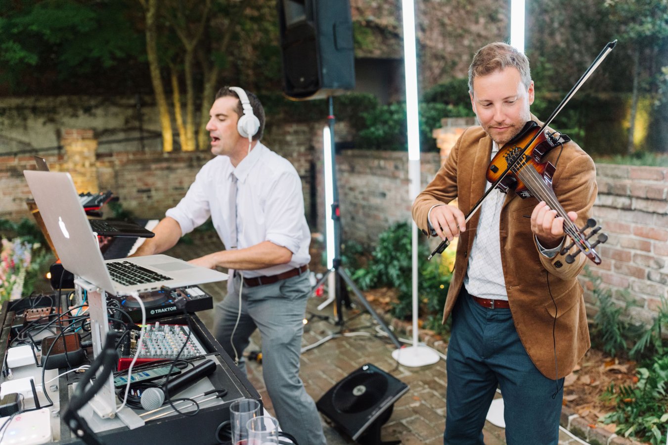 DJ Darby and live violin reception moment