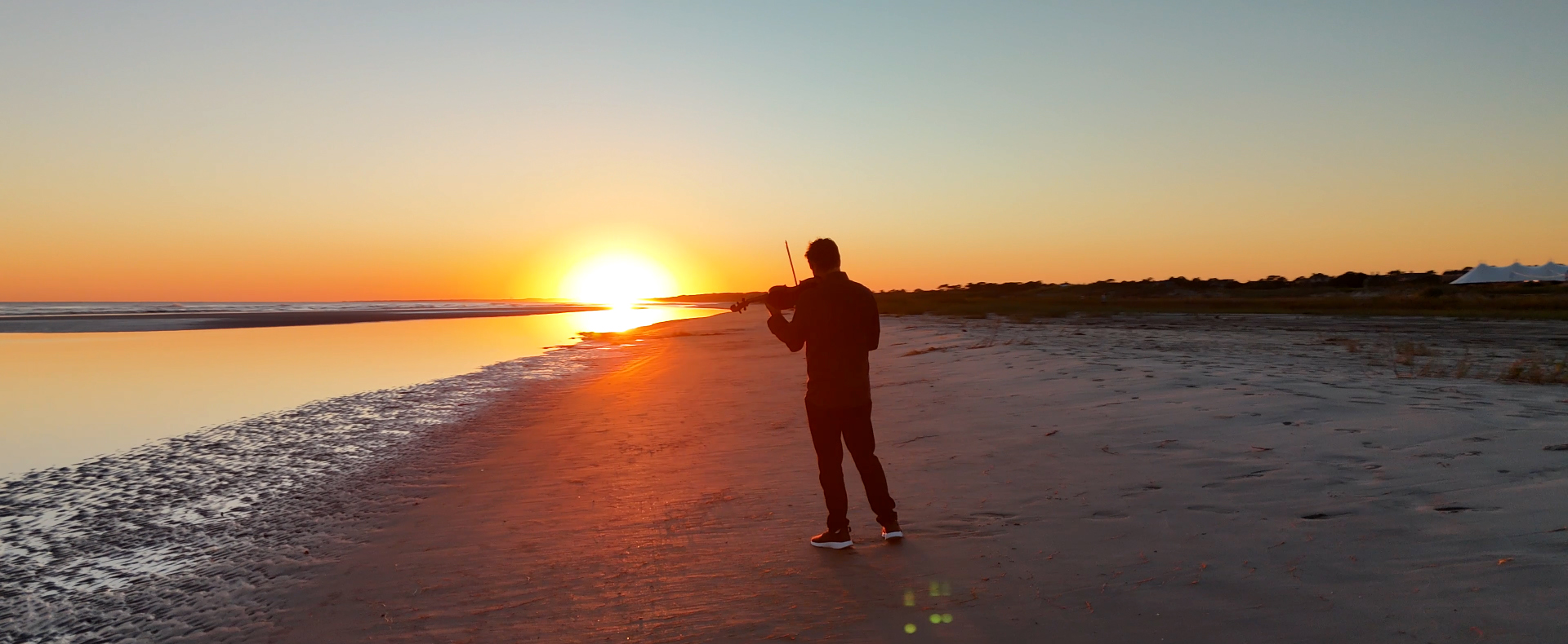 Mike W sunset violin performance
